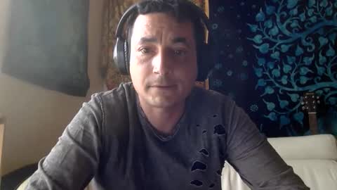 sealomel online show from April 18, 2026, 1:04 pm