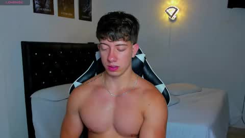 Sean online show from October 25, 2025, 10:37 pm