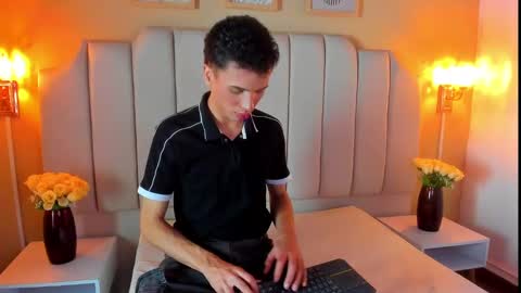 Sean online show from September 16, 2025, 4:46 am