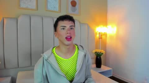 Sean online show from October 10, 2025, 3:49 am
