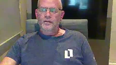 Snapshot of seargents chatting on November 10, 2025, 12:59 pm seargents online show from November 10, 2025, 12:59 pm