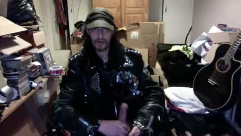 seasidesteve71 online show from April 19, 2026, 3:17 am