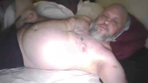 Snapshot of seasoned_silver_daddy chatting on March 21, 2026, 4:17 am seasoned_silver_daddy online show from March 21, 2026, 4:17 am