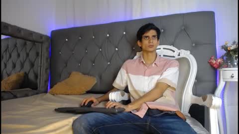 sebalexis7 online show from October 21, 2025, 3:18 am