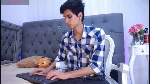 sebalexis7 online show from October 22, 2025, 2:34 am