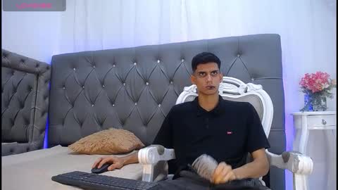 sebalexis7 online show from October 29, 2025, 3:09 am