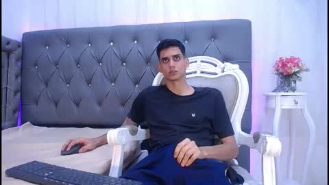 sebalexis7 online show from October 30, 2025, 3:19 am