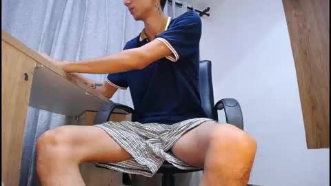 sebalexis7 online show from November 28, 2025, 3:42 am