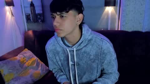 Snapshot of sebas_pretty7 chatting on March 27, 2026, 12:27 pm sebas_pretty7 online show from March 27, 2026, 12:27 pm