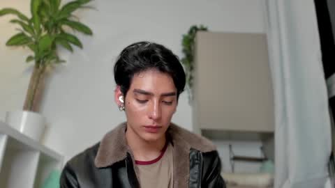 sebastian online show from January 15, 2025, 3:33 am