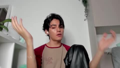 sebastian online show from February 13, 2025, 4:54 am