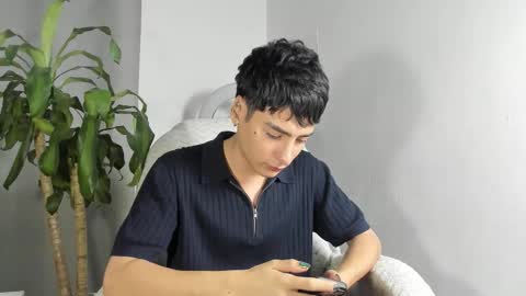 sebastian online show from December 14, 2025, 1:38 pm