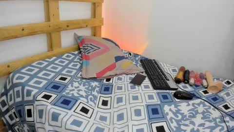 sebastian 0422 online show from September 26, 2025, 2:43 pm