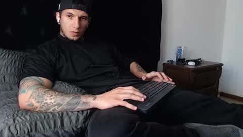 Sebastian online show from February 15, 2026, 7:10 pm