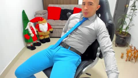juan  sebastian online show from January 2, 2025, 3:51 pm