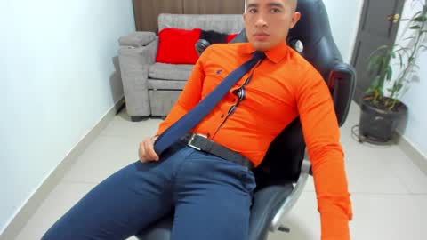 juan  sebastian online show from January 27, 2025, 3:18 pm