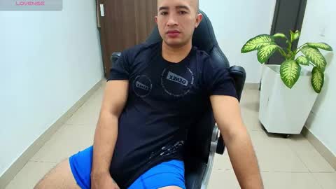 juan  sebastian online show from November 6, 2025, 1:56 pm