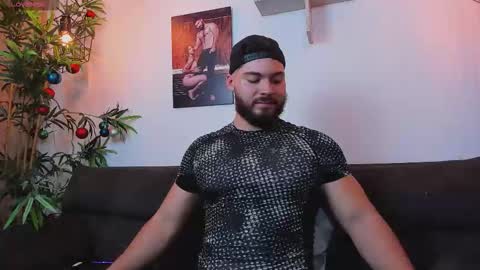 Instagram jeanpaulfit  online show from March 28, 2026, 11:26 pm