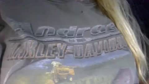 Sunny online show from April 17, 2026, 7:17 pm