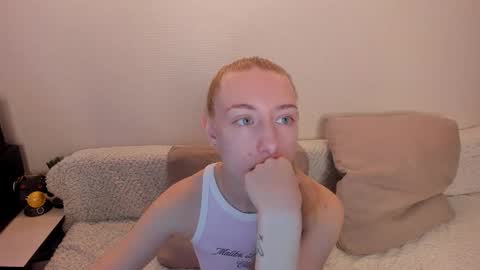 Snapshot of secret_dreams_ chatting on November 18, 2025, 8:52 am Amanda and pair in a real life we love each other but can play with you online show from November 18, 2025, 8:52 am