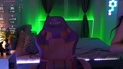 secret_eve online show from March 4, 2025, 4:17 am