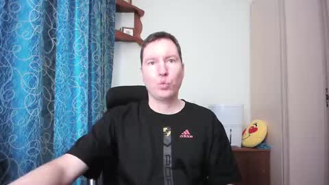 Snapshot of secret_lover_xxx chatting on February 26, 2025, 11:41 am Secret lover XXX online show from February 26, 2025, 11:41 am