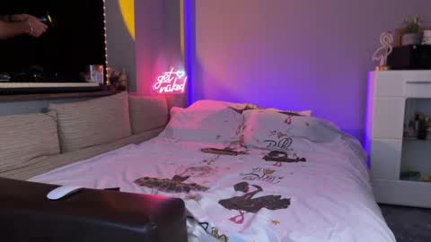 Secret Lovers online show from June 9, 2026, 7:03 pm