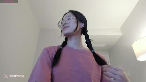 Snapshot of secretgirlfriendxo chatting on December 15, 2024, 11:45 am Angela online show from December 15, 2024, 11:45 am