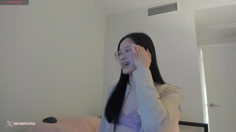 Snapshot of secretgirlfriendxo chatting on February 2, 2025, 6:26 am Angela online show from February 2, 2025, 6:26 am