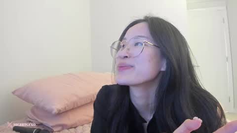 Snapshot of secretgirlfriendxo chatting on March 1, 2025, 10:02 am Angela online show from March 1, 2025, 10:02 am