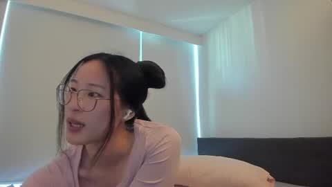 Angela online show from June 18, 2026, 11:09 pm