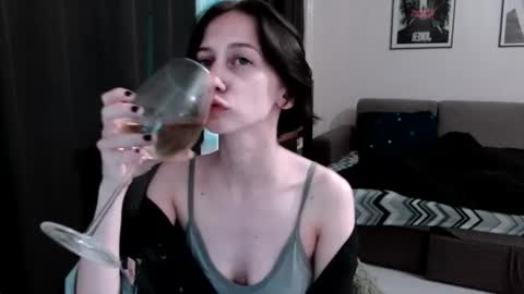 Snapshot of secrettt_poison chatting on July 12, 2026, 4:20 pm secrettt_poison online show from July 12, 2026, 4:20 pm