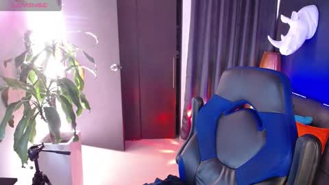 Snapshot of seddy_ chatting on February 18, 2025, 11:55 am sed online show from February 18, 2025, 11:55 am