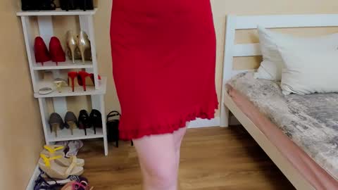 seductive_foxy_ online show from March 16, 2026, 12:27 am