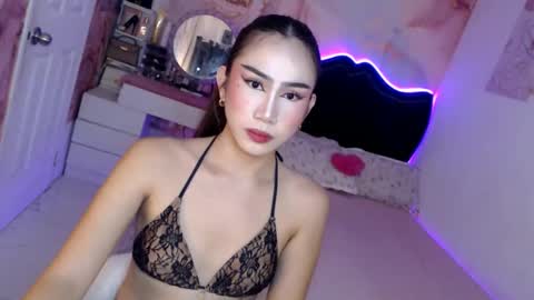Vanessa online show from May 15, 2026, 11:01 pm