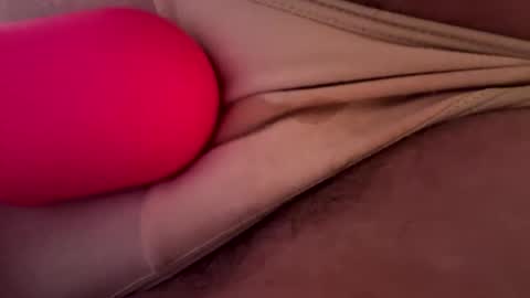 Snapshot of seductivekittydeluxe chatting on September 23, 2025, 5:21 am seductivekittydeluxe online show from September 23, 2025, 5:21 am