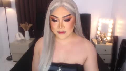 Natalie Mefford online show from February 15, 2025, 7:06 am