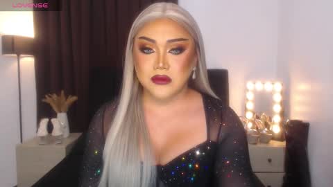 Natalie Mefford online show from February 19, 2025, 10:31 pm