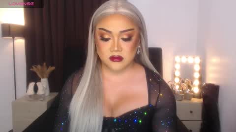 Natalie Mefford online show from February 20, 2025, 1:46 am