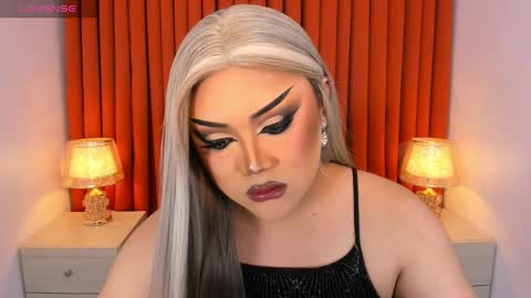 Natalie Mefford online show from February 25, 2025, 3:27 pm