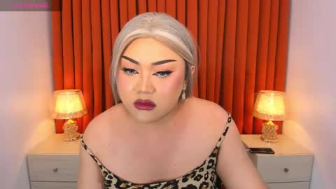 Natalie Mefford online show from February 27, 2025, 9:36 pm