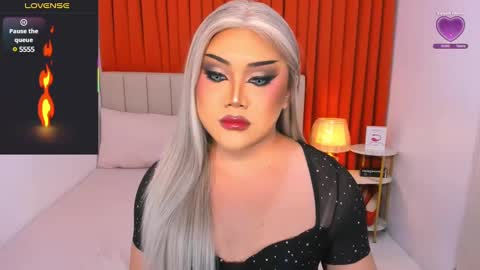 Natalie Mefford online show from March 8, 2025, 12:44 am