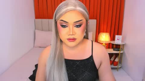 Natalie Mefford online show from March 8, 2025, 10:45 pm