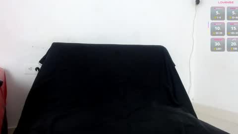 Snapshot of seductivespellvagina80 chatting on May 23, 2026, 10:19 am Estefany online show from May 23, 2026, 10:19 am