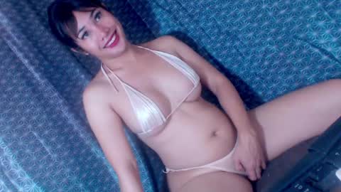 Julia Starlette online show from April 21, 2026, 11:05 am