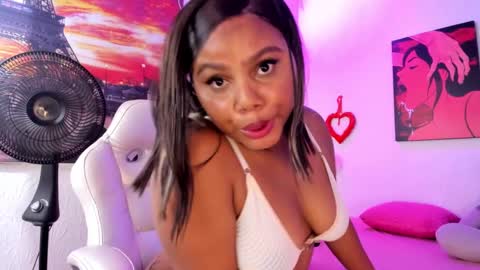 Queen online show from December 14, 2024, 9:02 pm
