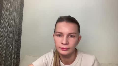 Snapshot of selamiyaa chatting on April 18, 2026, 3:16 pm selamiyaa online show from April 18, 2026, 3:16 pm