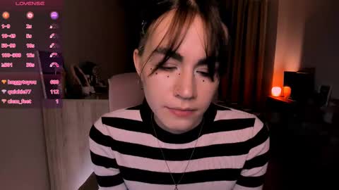 selectrra online show from March 12, 2025, 3:51 pm