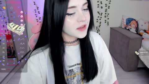 Selena  online show from January 20, 2025, 5:04 am