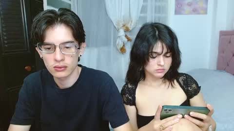 Selena  Andress online show from September 18, 2025, 10:39 am